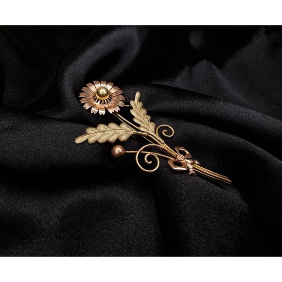 Rare Find Vintage VAN DELL 12K Gold Filled Floral Brooch Pin With Dainty Bow Det - Picture 2 of 5